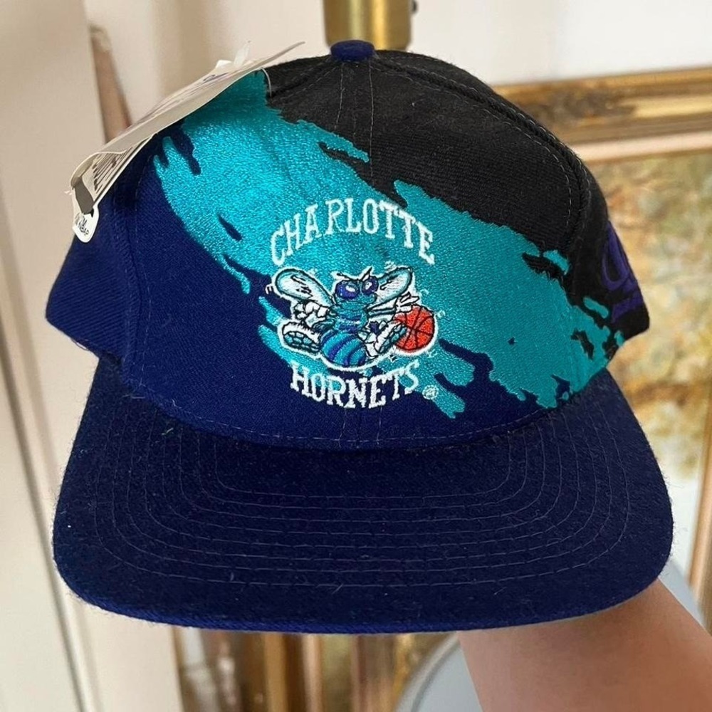 1990s Charlotte Hornets Logo Athletic "Splash" vintage SnapBack hat